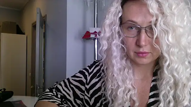 Snapshot of Solenyavo chatting on August 8, 10:11 am Solenyavo online show from August 8, 10:11 am