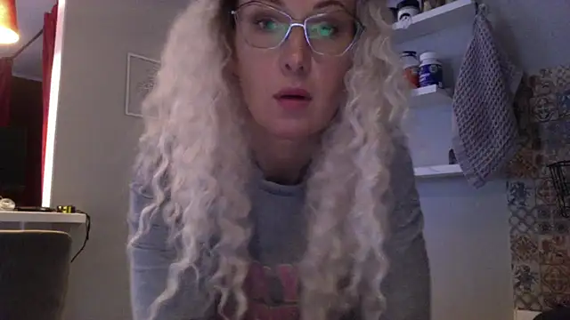 Snapshot of Solenyavo chatting on July 28, 4:39 pm Solenyavo online show from July 28, 4:39 pm