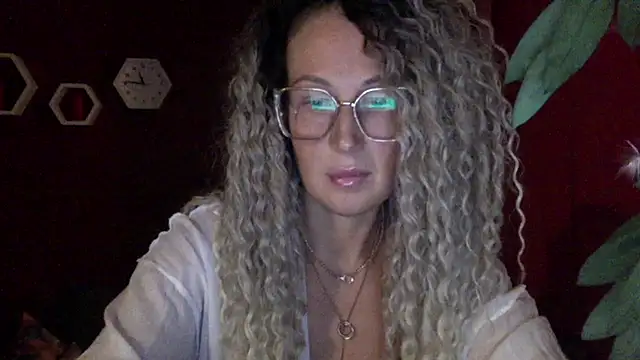 Snapshot of Solenyavo chatting on June 23, 7:56 pm Solenyavo online show from June 23, 7:56 pm