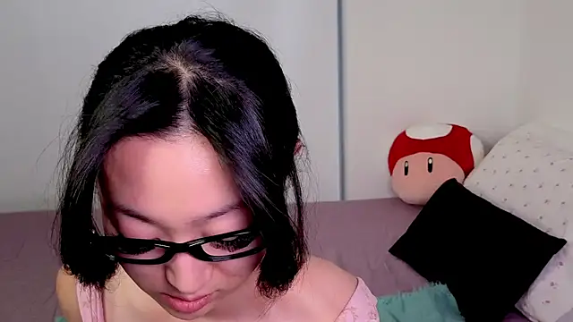 MySweetSofie online show from April 10, 2:07 am