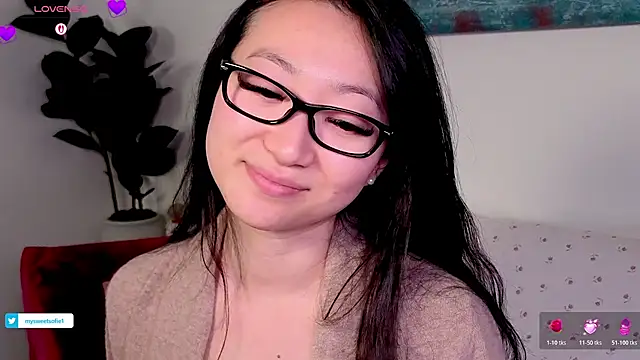 MySweetSofie online show from February 3, 6:46 pm