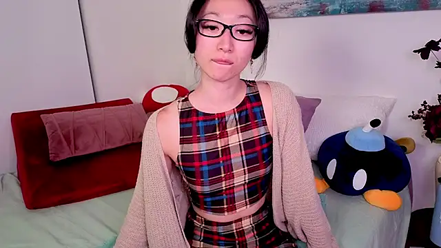 MySweetSofie online show from April 5, 2:51 am