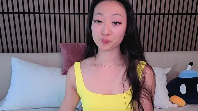Snapshot of MySweetSofie chatting on July 14, 2:00 am MySweetSofie online show from July 14, 2:00 am