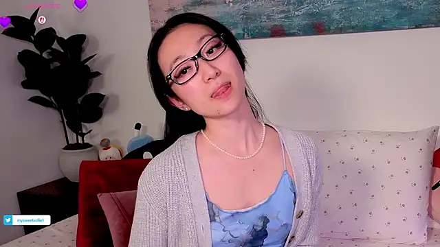 MySweetSofie online show from February 7, 3:47 am