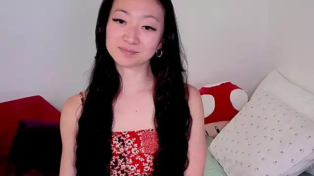 MySweetSofie online show from May 13, 8:05 pm