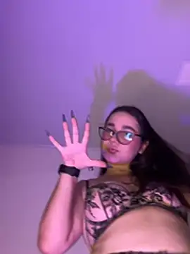 liadakota  online show from June 20, 2:16 am