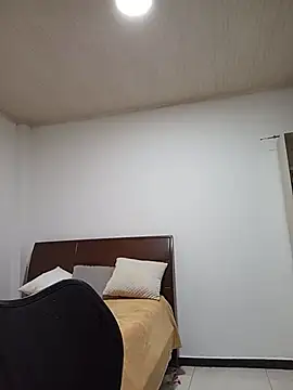 AnahTaylor online show from July 15, 4:08 am