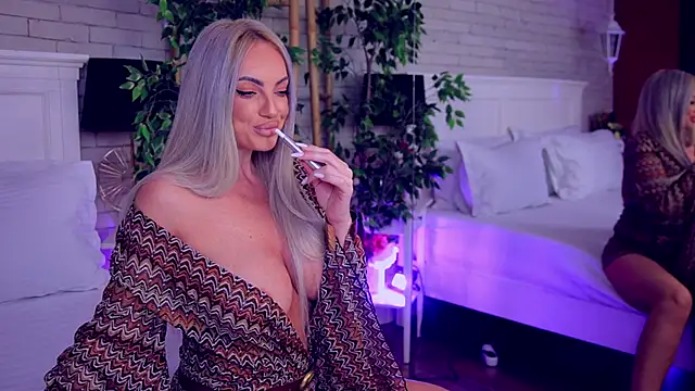 Snapshot of annabellahot chatting on November 11, 4:40 am annabellahot online show from November 11, 4:40 am