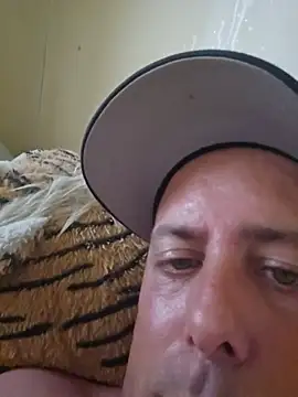 heterohotguy78 online show from July 13, 7:13 pm