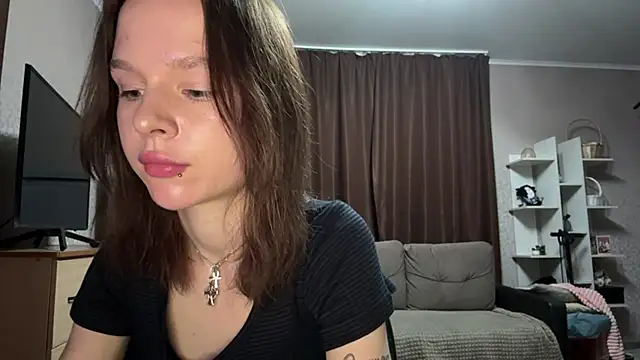 juvessa0 online show from June 26, 10:48 pm