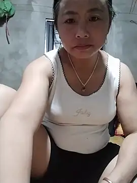 whatmes online show from July 29, 9:03 pm