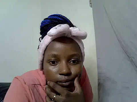 Snapshot of Tash_berry chatting on June 20, 10:20 am Tash berry online show from June 20, 10:20 am