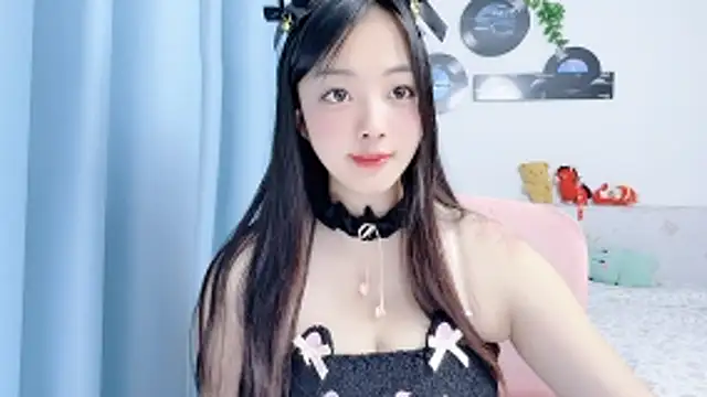 Winnie666999 online show from July 6, 3:13 am