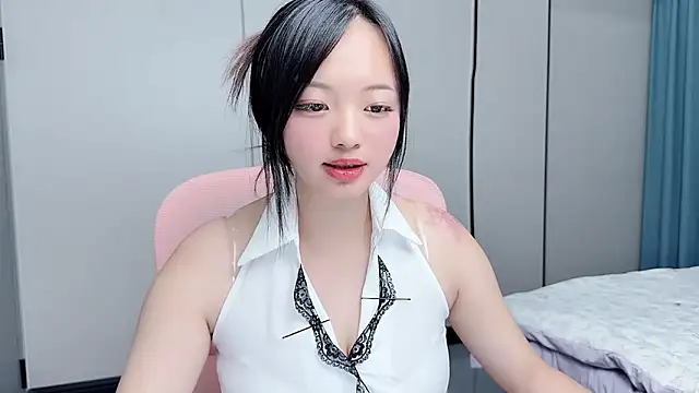 Winnie666999 online show from July 8, 3:13 pm