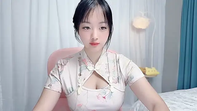 Winnie666999 online show from July 13, 3:06 am
