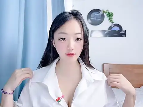 Winnie666999 online show from June 27, 2:06 am