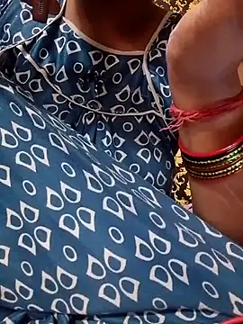 Snapshot of Divyaa-88 chatting on August 9, 8:09 am Divyaa-88 online show from August 9, 8:09 am