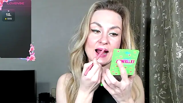 kelly copperfield online show from February 18, 3:20 pm