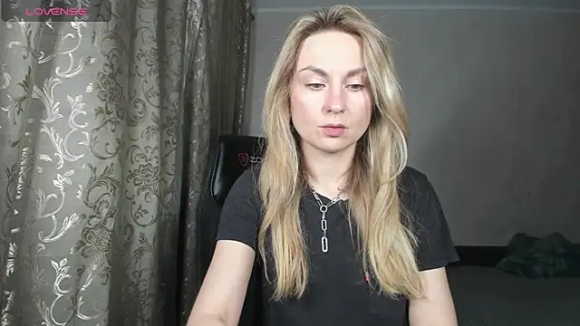 kelly copperfield online show from October 18, 3:47 pm