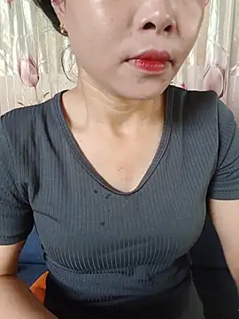 AvaRoyale online show from August 3, 2:41 am