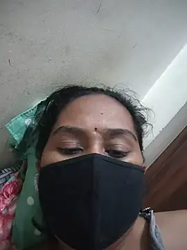 Lundpakadu online show from July 13, 1:32 pm