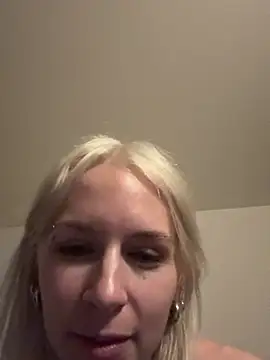Snapshot of Naomi_Nocturn chatting on June 21, 8:25 pm Naomi Nocturn online show from June 21, 8:25 pm