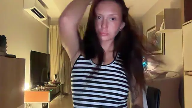 katiecatt online show from June 20, 4:34 pm