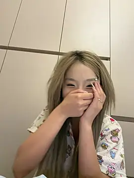 Uugirl00 online show from June 21, 3:51 pm