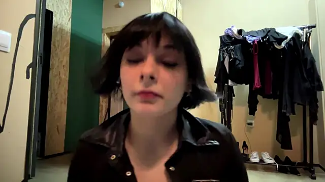 Snapshot of Reeegina chatting on June 24, 5:33 pm Reeegina online show from June 24, 5:33 pm