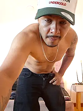 Snapshot of BrunoSilva_ chatting on July 15, 12:12 pm BrunoSilva online show from July 15, 12:12 pm