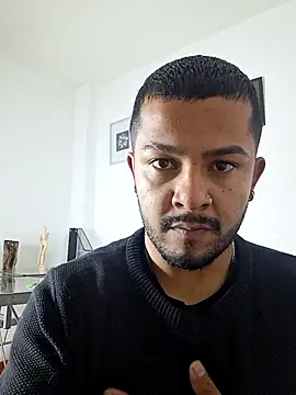 Snapshot of BrunoSilva_ chatting on July 21, 12:06 pm BrunoSilva online show from July 21, 12:06 pm