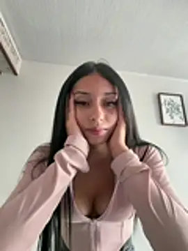 LilacNoir online show from July 9, 4:50 pm