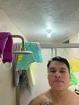LatinoLeones online show from July 10, 5:07 am