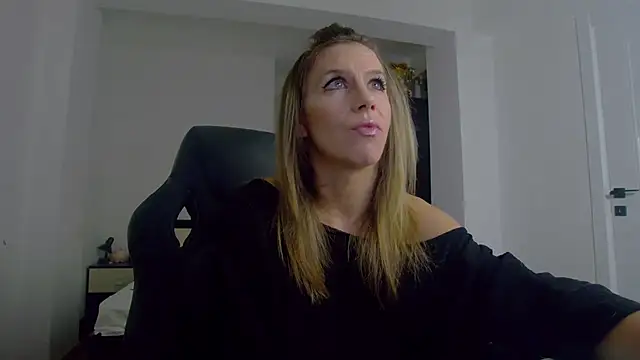 DedeSibel online show from February 8, 2:37 pm