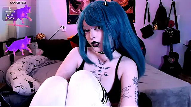meow nicole online show from August 9, 2:01 pm