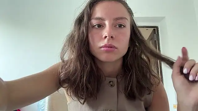 Monicaqte online show from August 3, 4:35 pm