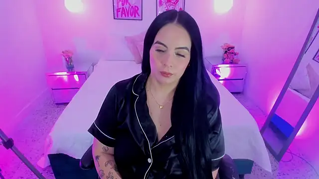 camilaa7 online show from June 26, 7:14 am