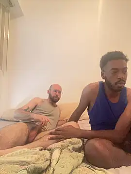 pela and black online show from July 1, 3:23 pm