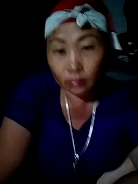 Snapshot of NyloveSquirt chatting on July 2, 3:40 pm NyloveSquirt online show from July 2, 3:40 pm