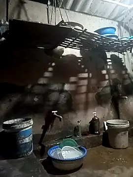 Snapshot of NyloveSquirt chatting on August 4, 10:36 pm NyloveSquirt online show from August 4, 10:36 pm