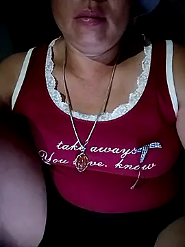 Snapshot of NyloveSquirt chatting on June 25, 6:46 pm NyloveSquirt online show from June 25, 6:46 pm