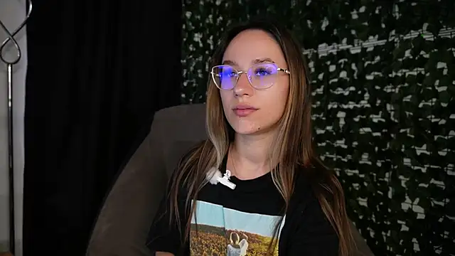 Nicole Bliss online show from July 22, 5:20 am