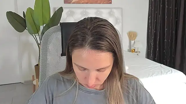 ErinWise online show from July 19, 6:44 am