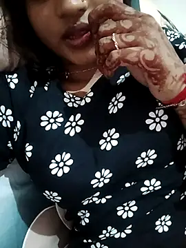 avii5 online show from July 28, 9:25 pm