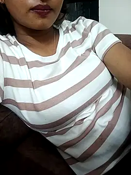 avii5 online show from July 26, 9:54 pm