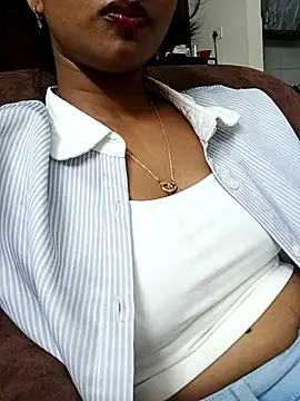 avii5 online show from July 22, 4:31 pm