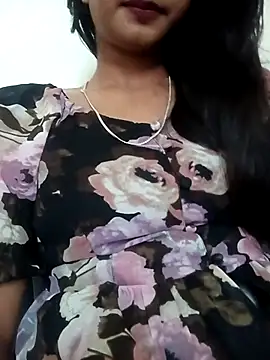 avii5 online show from July 12, 8:04 am