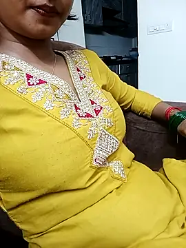 avii5 online show from July 30, 4:17 pm