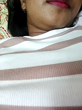 avii5 online show from August 6, 6:58 pm
