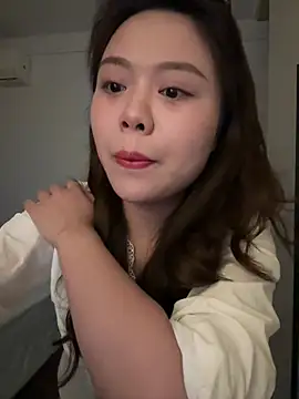 200415zhou online show from June 24, 5:11 pm